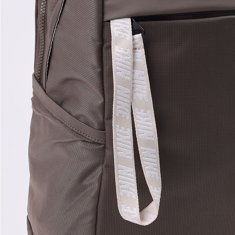 Рюкзак Nike Essentials Backpack (BA6143-040)  - цена, описание, фото 3